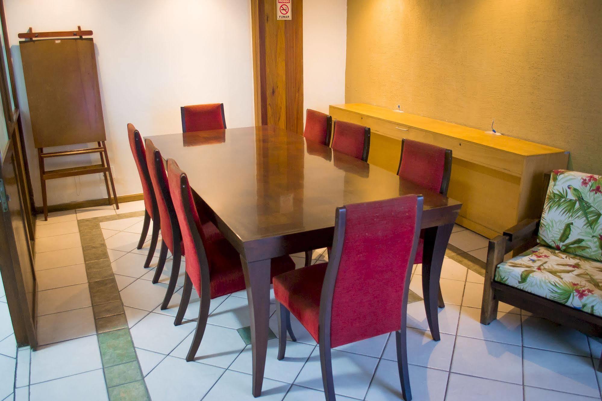 Colossi Hotel Porto Alegre Exteriör bild